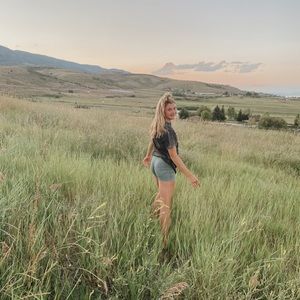 Meet your Posher, Cambree